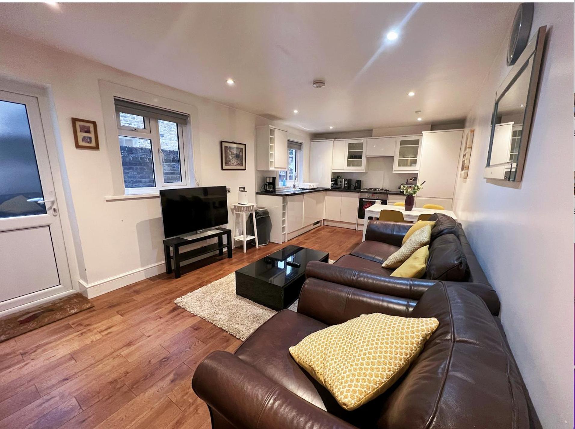 Lovely 2 Bedroom Garden Flat In לונדון מראה חיצוני תמונה