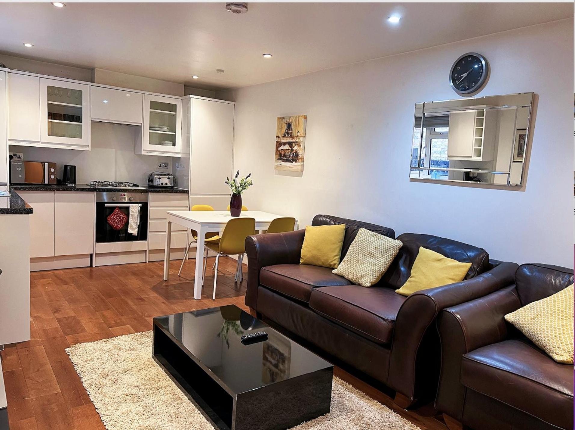 Lovely 2 Bedroom Garden Flat In לונדון מראה חיצוני תמונה